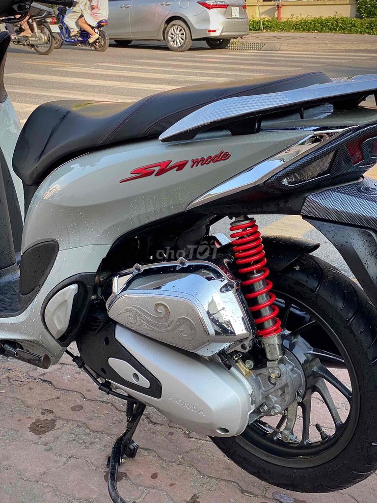 Honda SH mode 2023 ABS 5000km Bạc. Mua bán Xe máy tại Thành phố Thuận An Bình Dương được đăng bởi Cửa  Hàng xe máy An Lộc  hình 7