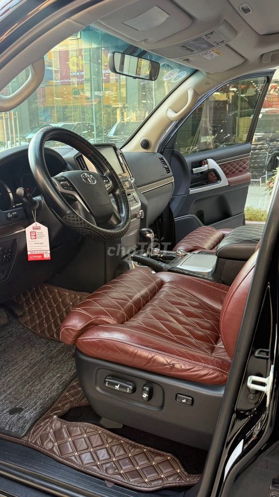 Land Cruiser 4.6V8 4 chỗ siêu VIP, sản xuất 2020.. Mua bán Ô tô tại Quận Bắc Từ Liêm Hà Nội được đăng bởi Mr Hợi  hình 9