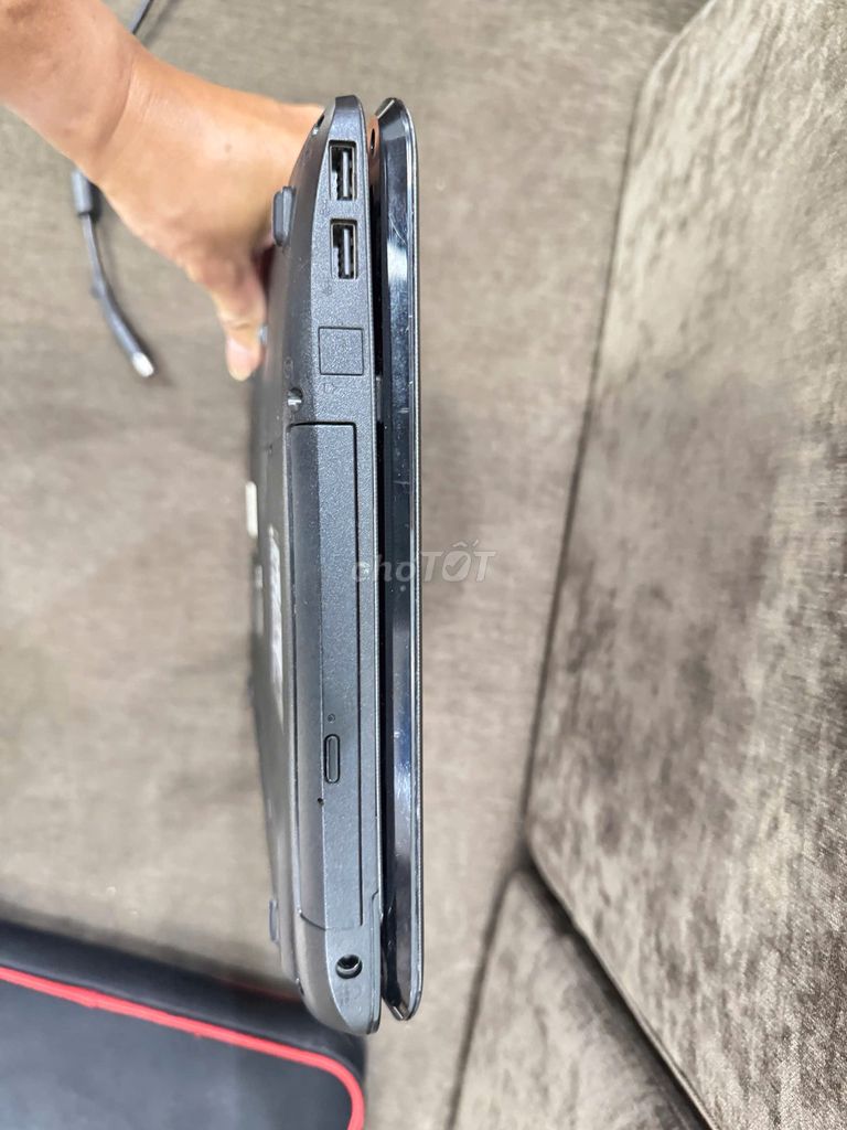 Laptop Toshiba L755 i3-2350M 8GB/256GB/HDD 600GB. Mua bán Laptop tại Quận 10 Tp Hồ Chí Minh được đăng bởi Nguyen Minh Tan hình 1