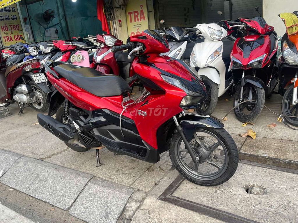 Honda air blade 125 2021 mới 90% Bstp chính chủ. Mua bán Xe máy tại Quận Tân Phú Tp Hồ Chí Minh được đăng bởi Tuanduy hình 2