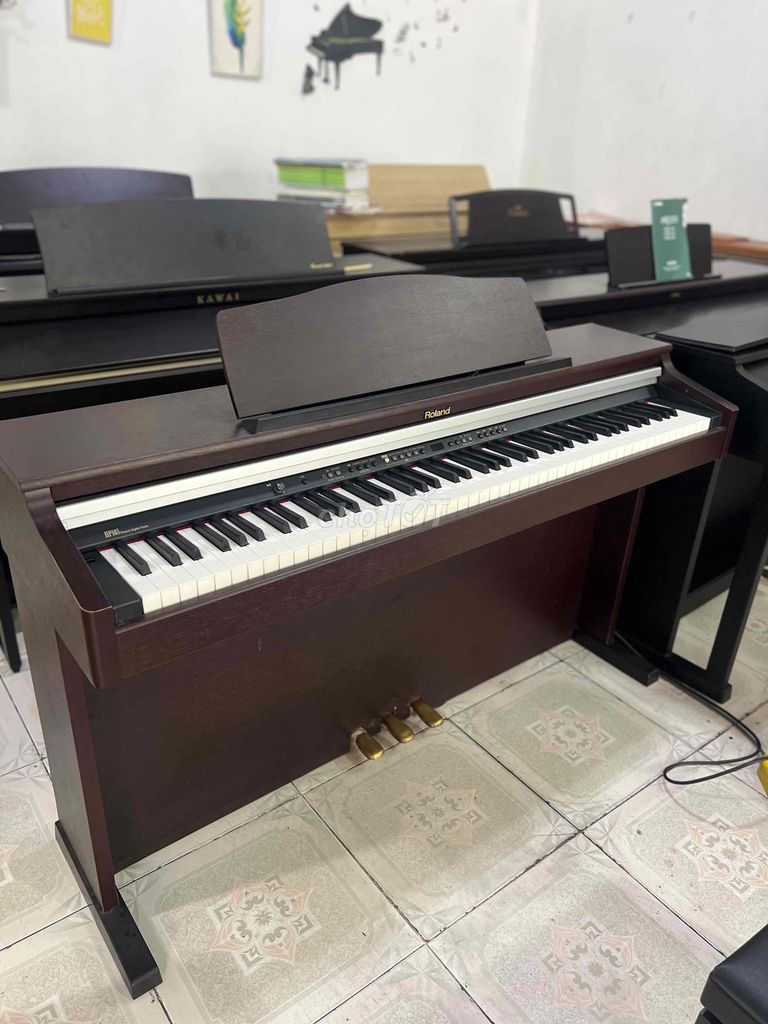 Piano Roland HP103 xịn mua xa ok