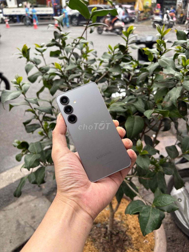 Samsung Galaxy S25 12/256GB Xám Chất k tì vết. Mua bán Điện thoại tại Quận Đống Đa Hà Nội được đăng bởi Quý Hoàng hình 1