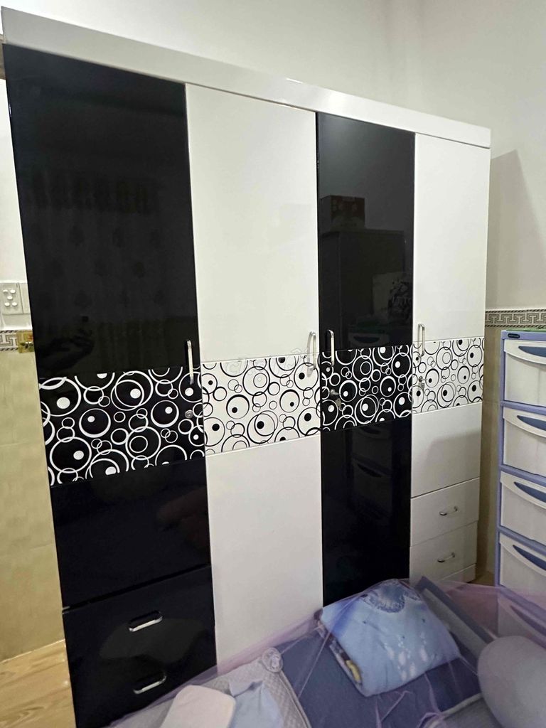 Tủ quần áo MDF Đen, Trắng 1.8m 2m. Mua bán Tủ, kệ gia đình tại Huyện Nhà Bè Tp Hồ Chí Minh được đăng bởi Tuấn hình 1