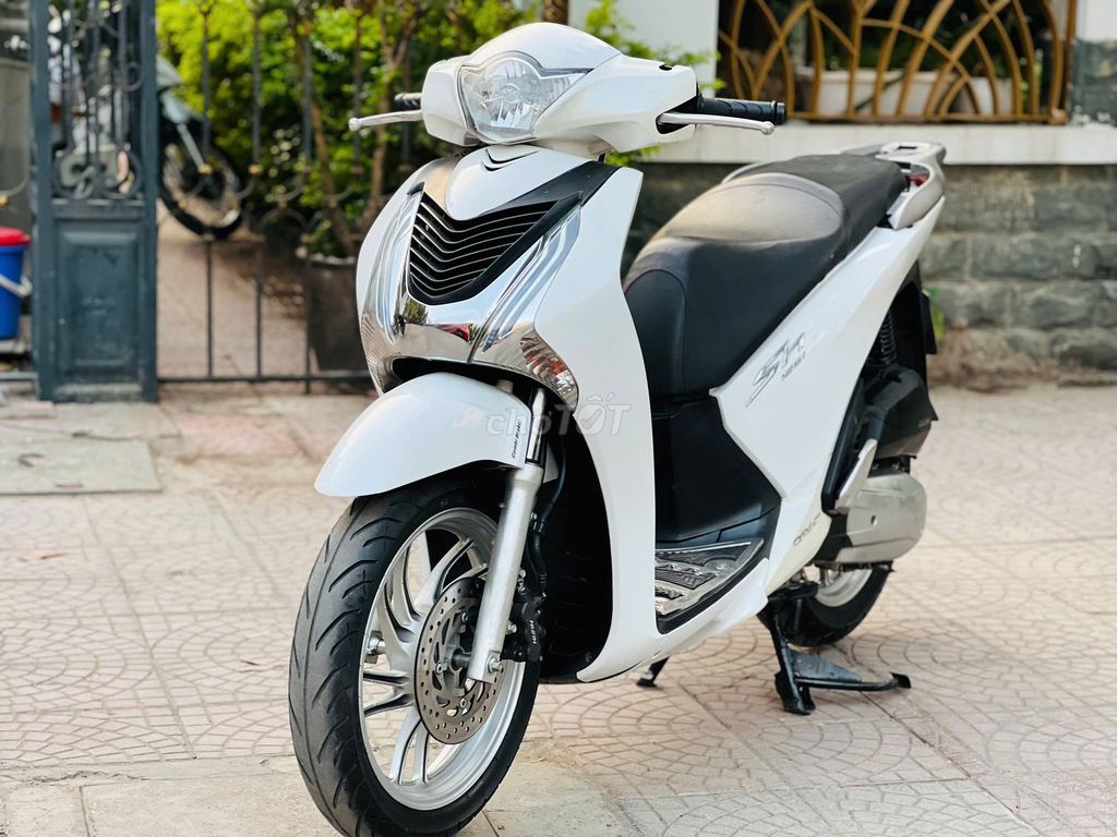 Honda SH 125i Màu TRẮNG  Chính Chủ Biển 29. Mua bán Xe máy tại Quận Nam Từ Liêm Hà Nội được đăng bởi Mai Khánh hình 5