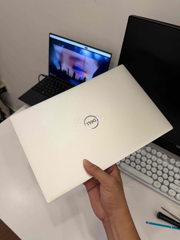Dell XPS 13 9310 i5-1135G7 13 inch 8GB/256GB 99%. Mua bán Laptop tại Quận Tân Bình Tp Hồ Chí Minh được đăng bởi ĐẶNG HOÀNG PHÚC hình 1