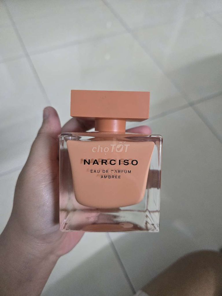 Narciso Ambree còn gần full 90ml