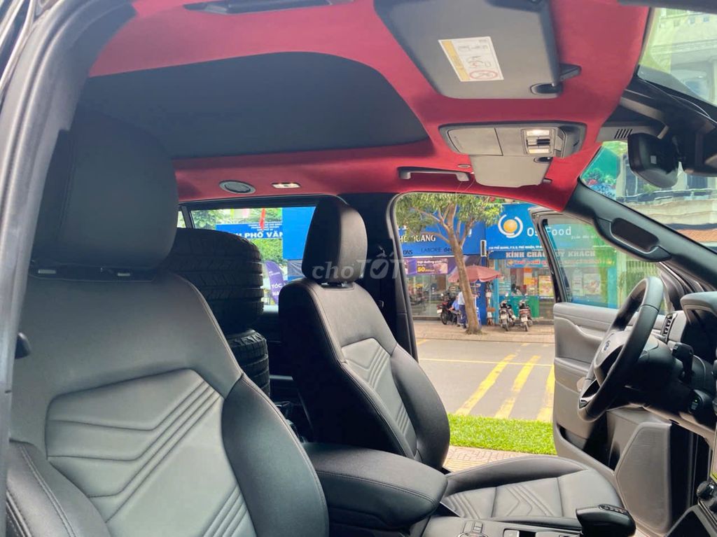 FORD EVEREST TITANIUM 2C CÁ NHÂN 2024 - 11500 KM. Mua bán Ô tô tại Quận Tân Bình Tp Hồ Chí Minh được đăng bởi Mr Hoài SÀI GÒN FORD  hình 10