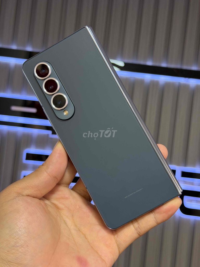 Samsung Galaxy Z Fold 4 256GB Xám 2 sim 98.5%. Mua bán Điện thoại tại Quận 3 Tp Hồ Chí Minh được đăng bởi Trịnh Quang Linh hình 1