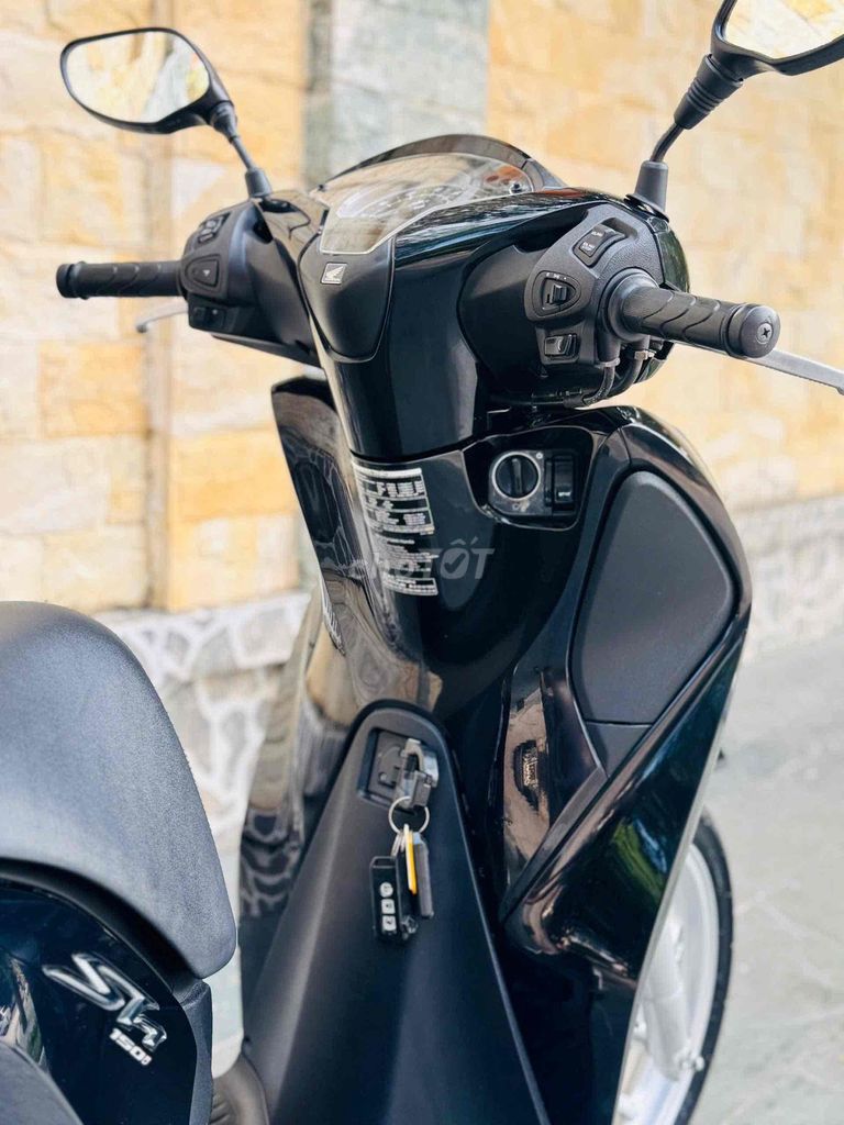 Honda SH 150i 2018 светодиодные фары смарт-ключ оформление нового номера