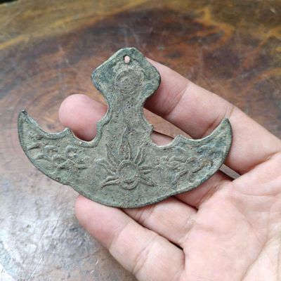 Khánh đồng cổ xưa 1,3 triệu. Mua bán Đồ sưu tầm, đồ cổ tại Quận 4 Tp Hồ Chí Minh được đăng bởi Siêu thị đồ xưa 01