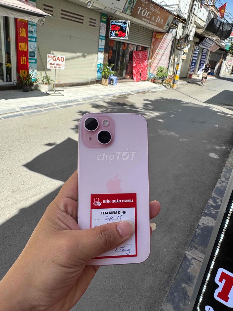 iPhone 15 128GB VNA  Có khay sim Zin. Mua bán Điện thoại tại Huyện Mê Linh Hà Nội được đăng bởi Hiền Quân Mobile hình 1