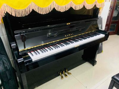 piano cơ kawai ku2