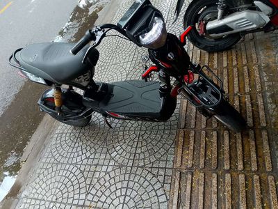 Xe đạp điện  màu đen. Mua bán Xe điện tại Quận Sơn Trà Đà Nẵng được đăng bởi Nguyễn thái hoài