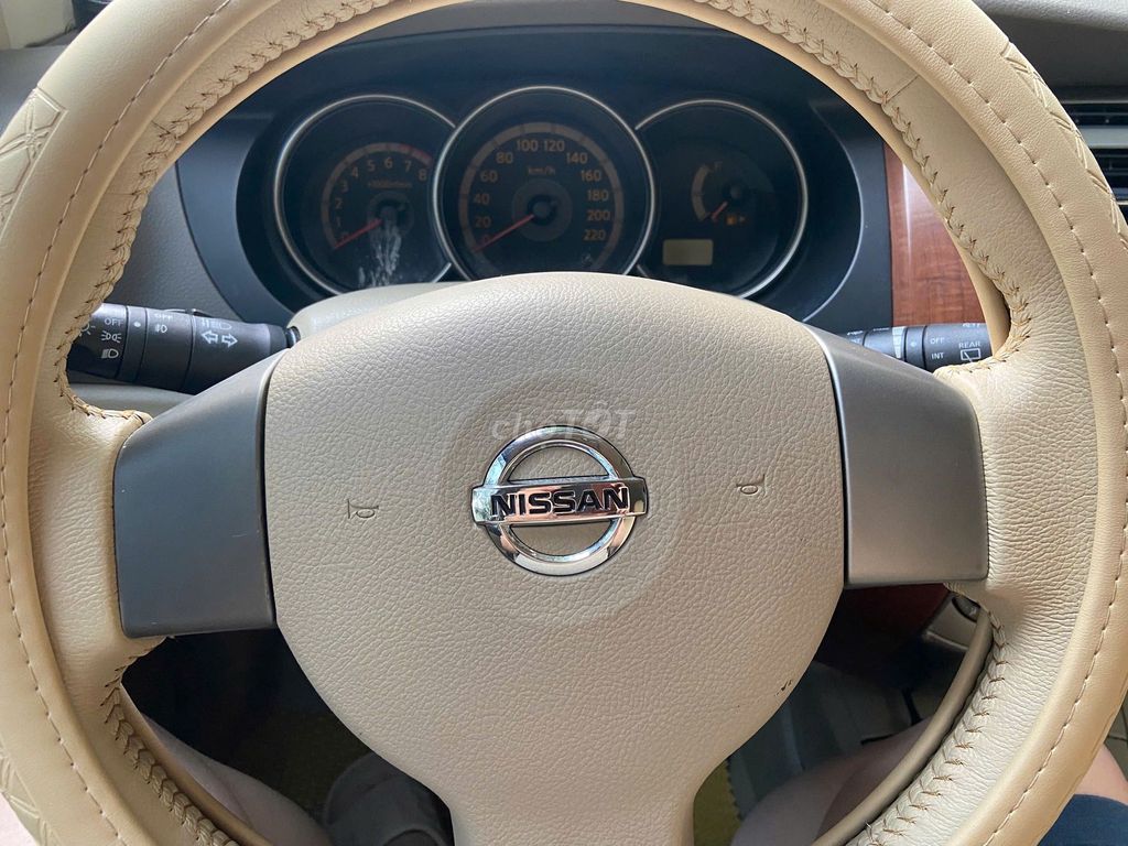 Bán xe Nissan Livina Sx 2011 số sàn. Mua bán Ô tô tại Quận Gò Vấp Tp Hồ Chí Minh được đăng bởi Xuân Trường hình 5