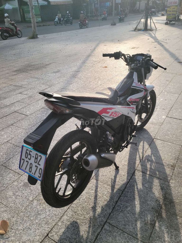 Suzuki Satria F150 Trắng đen hồng Rất mới. Mua bán Xe máy tại Quận Thốt Nốt Cần Thơ được đăng bởi Nguyễn Minh  hình 3