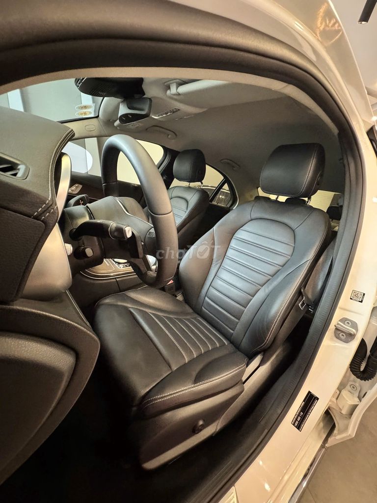 Mercedes C200 Exclusive 2020 - 53000 km. Mua bán Ô tô tại Quận 7 Tp Hồ Chí Minh được đăng bởi Quý Auto Nam Sài Gòn hình 8
