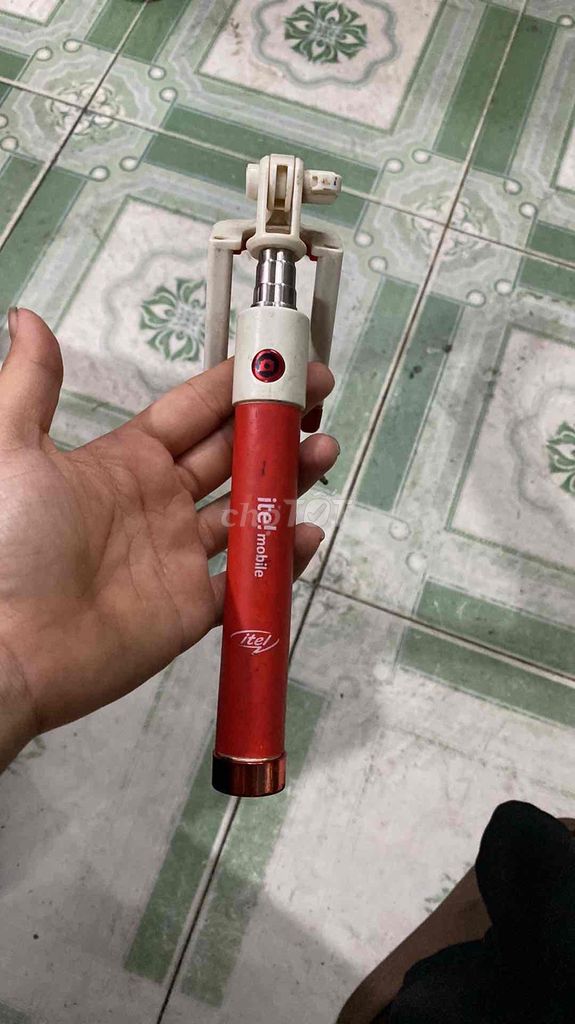 Gậy tự sướng itel.mobile Đỏ 1m. Mua bán Phụ kiện (Màn hình, Chuột...) tại Quận Tân Phú Tp Hồ Chí Minh được đăng bởi bichsen hình 1