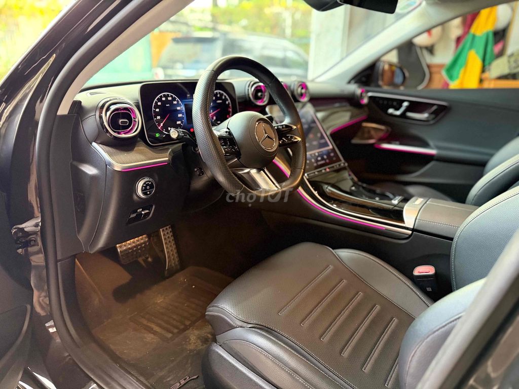 Mercedes Benz C Class 2022 C300 AMG - 9000 km. Mua bán Ô tô tại Quận 12 Tp Hồ Chí Minh được đăng bởi a trung hình 9