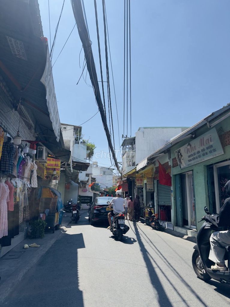 Tân Phú 47m² 3Tầng BTCT 3,7Tỷ Hẻm XeTải KinhDoanh