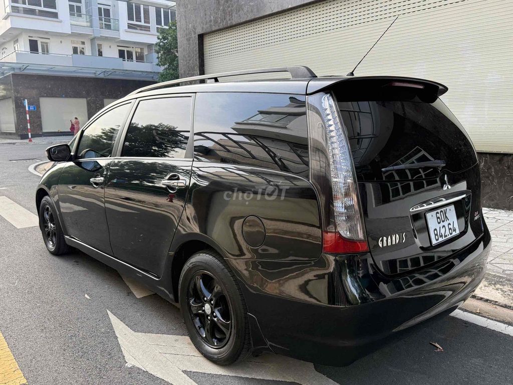 Mitsubishi Grandis 2005 2.4L AT Đen. Mua bán Ô tô tại Thành phố Thủ Dầu Một Bình Dương được đăng bởi  Trung Tin Used Car hình 4