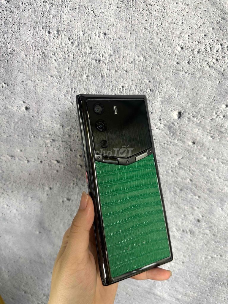 Vertu Meta. Mua bán Điện thoại tại Quận Bắc Từ Liêm Hà Nội được đăng bởi Luu Mai  hình 1