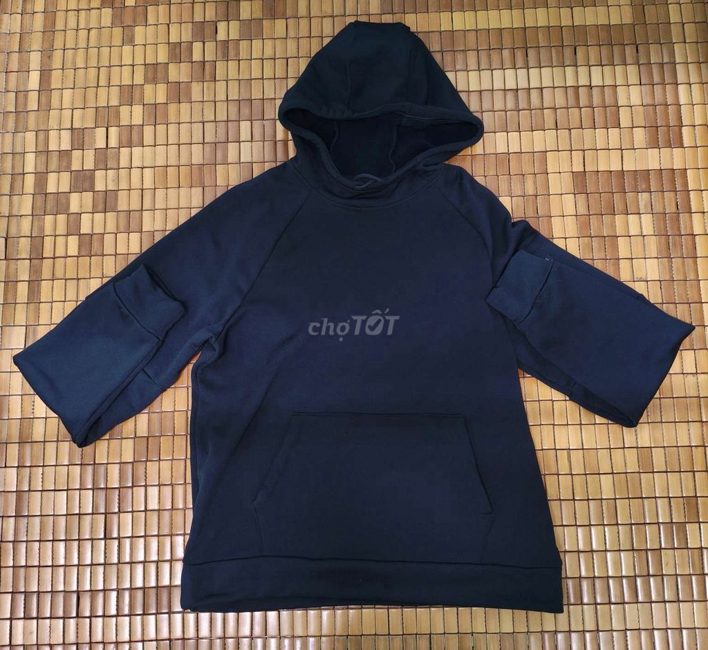 Áo hoodie nam Đen size M . Mua bán Quần áo tại Huyện Mang Thít Vĩnh Long được đăng bởi Huy hình 1
