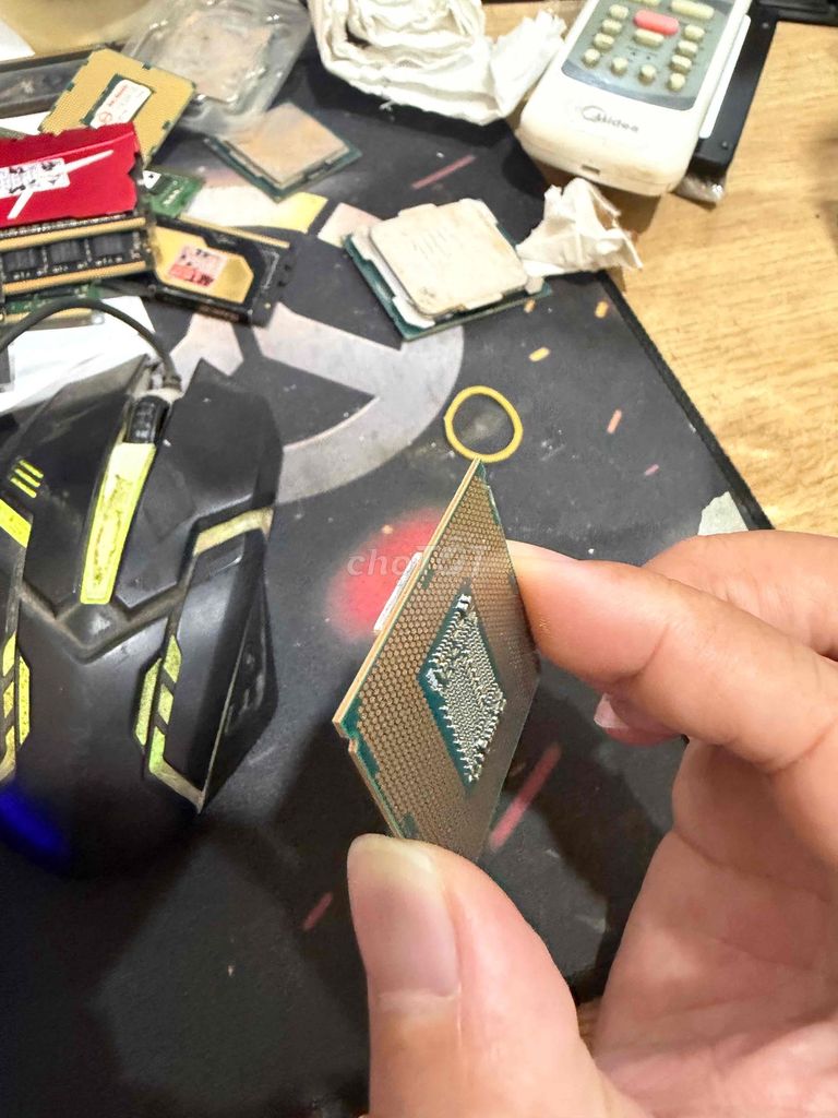 CPU Intel Core i7 8700K 3.70GHz. Mua bán Linh kiện (RAM, Card...) tại Thành phố Huế Thừa Thiên Huế được đăng bởi Nguyễn Trương Nhật Quang hình 1