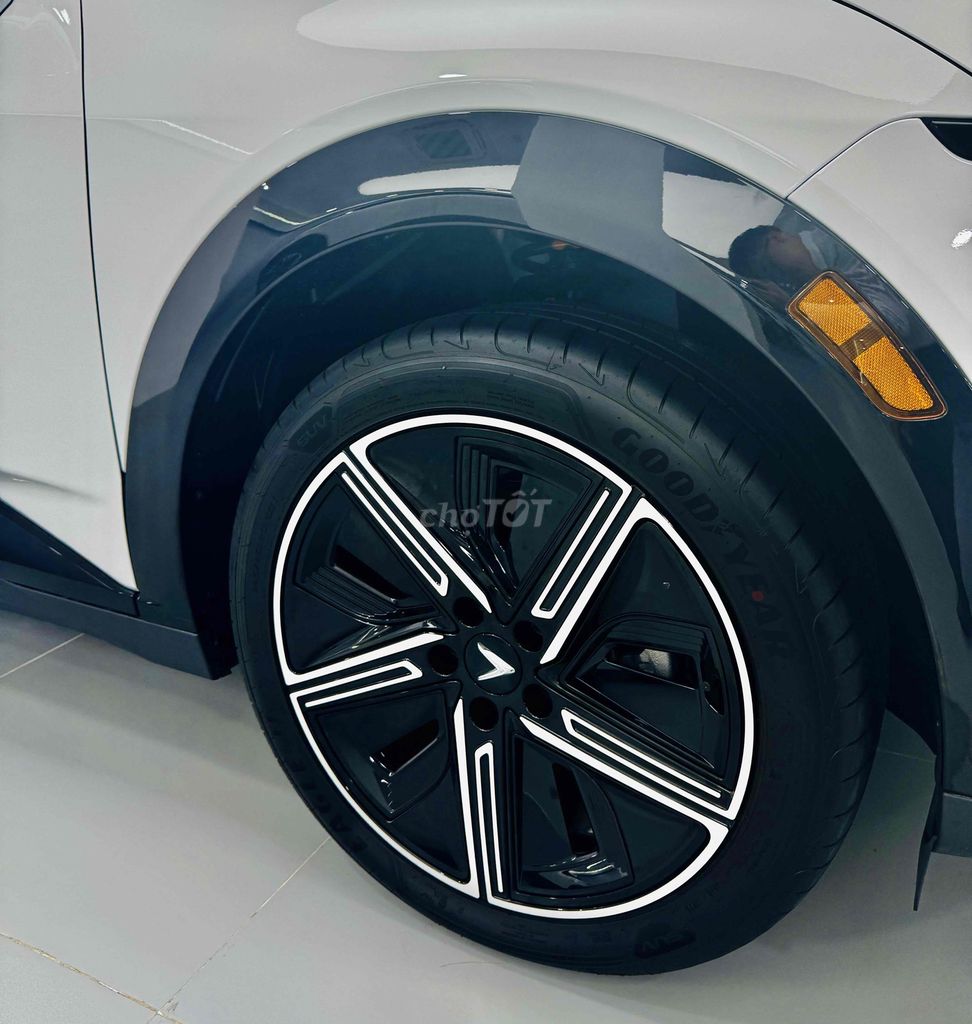 VF7 GIÁ NGANG VF6 PLUS CHỈ CÓ TRONG THÁNG NÀY. Mua bán Ô tô tại Thành phố Thủ Đức Tp Hồ Chí Minh được đăng bởi Vinfast VFX Thủ Đức hình 9