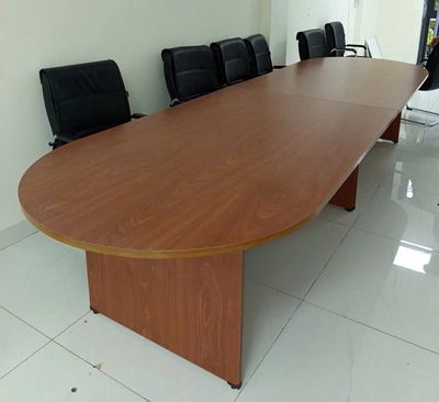 Bàn Họp Hình Oval Gỗ Mdf chống ẩm dài 3m thanh lý. Mua bán Bàn ghế tại Quận Bình Thạnh Tp Hồ Chí Minh được đăng bởi Nội Thất Giá Sĩ Phú Nhàn