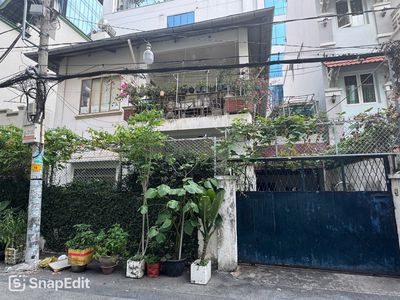 Bán biệt thự Cao thắng, hẻm 5m thông, dt 234m2, 5 pn, giá bán 90 tỷ. Mua bán nhà ở tại Quận 3 Tp Hồ Chí Minh được đăng bởi Trương Minh Hoàng