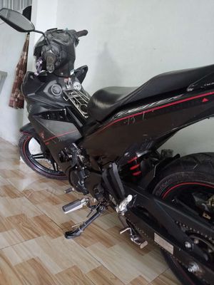 Xe côn tay Yamaha Exciter màu đen đã qua sử dụng. Mua bán Xe máy tại Huyện Thới Lai Cần Thơ được đăng bởi Nguyen Ba Vo