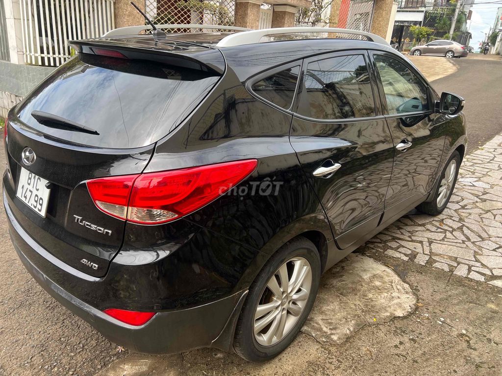 Hyundai Tucson 2010 2.0 AT 4WD - 110000 km. Mua bán Ô tô tại Thành phố Pleiku Gia Lai được đăng bởi Hồ vũ hiệp hình 4