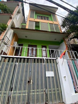 Townhouse 99 m² · 5 bed · Kim Đồng
