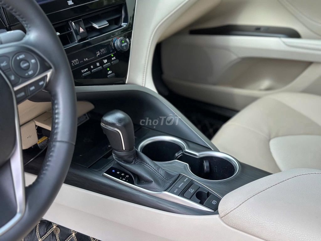 Toyota Camry 2022 2.5Q - 38,000 KM siêu đẹp.. Mua bán Ô tô tại Thành phố Thủ Đức Tp Hồ Chí Minh được đăng bởi Đức Tứ Bánh hình 17