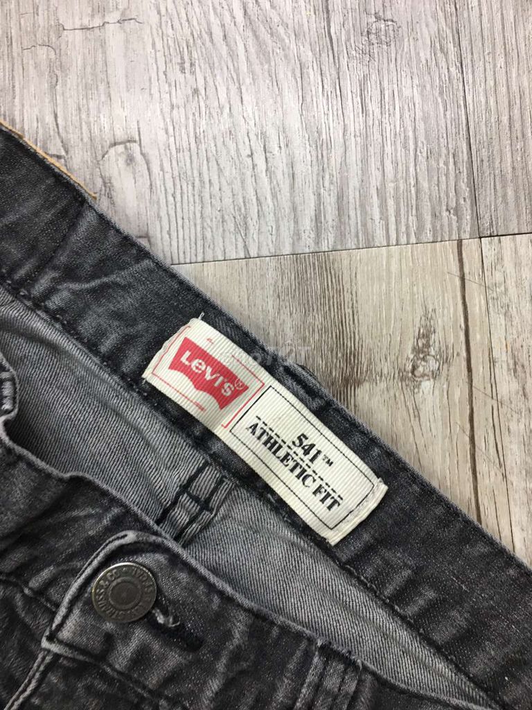 Levi’s 541 jeans 98% cotton,.Giản nhẹ,.Size 28-26