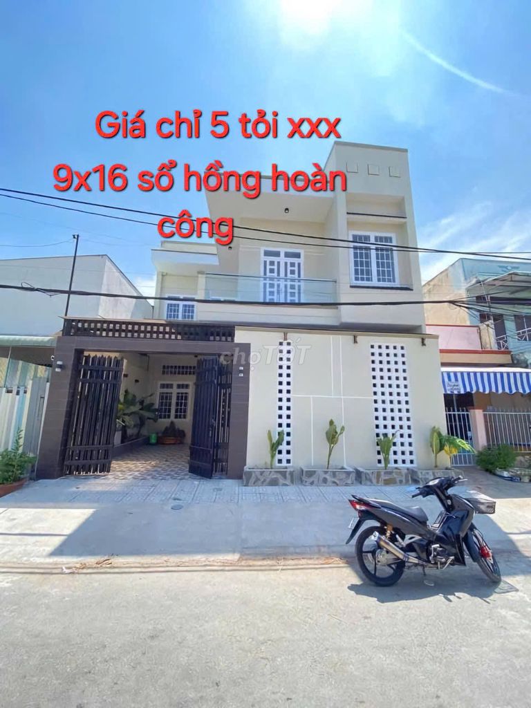 NHÀ BT NGAY NINH KIỀU BỜ KÈ TẦM VŨ GIÁ BẰNG GIÁ NỀN