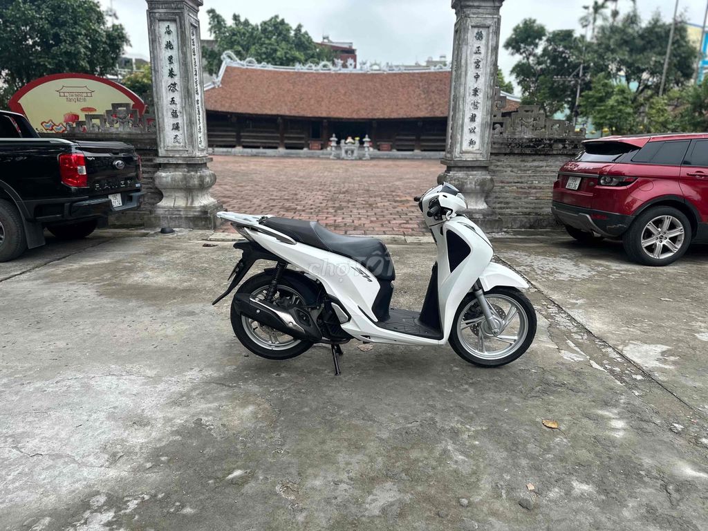 Siêu chất . Chuẩn km , lốp zin theo xe cả đôi. Mua bán Xe máy tại Quận Lê Chân Hải Phòng được đăng bởi Nguyễn Thế Hiếu hình 4