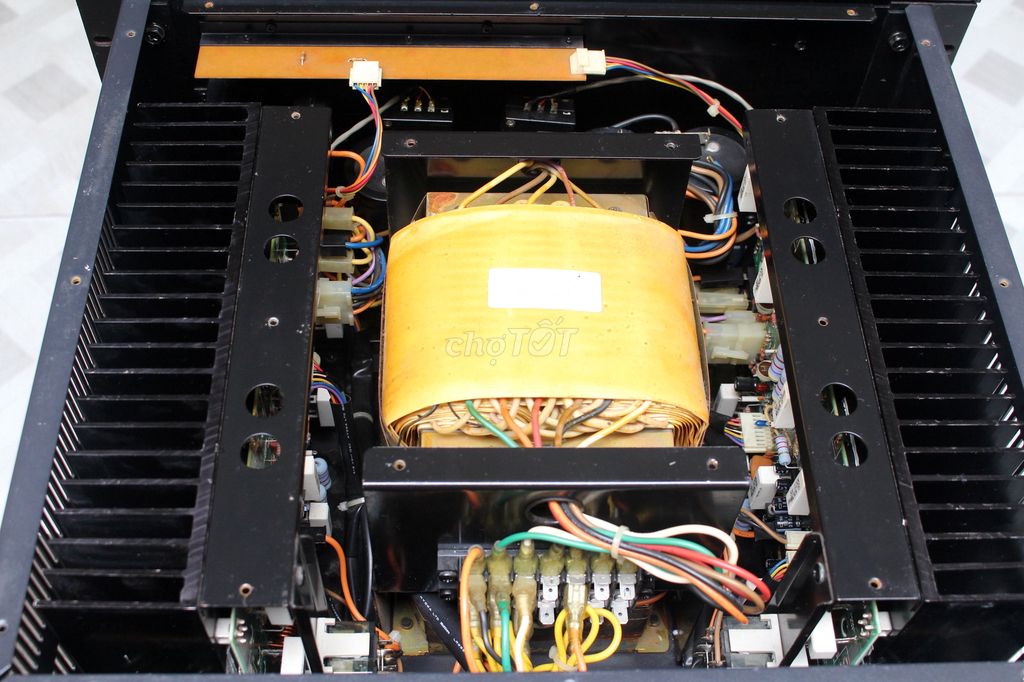 Power amplifier TOA -P 300D made in Japan