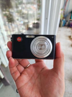 Leica compact