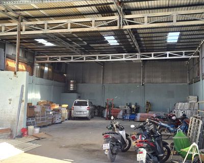 CHO THUÊ KHO,XƯỞNG 420M² GIÁ 28TR/T, HẺM LÊ TRỌNG TẤN