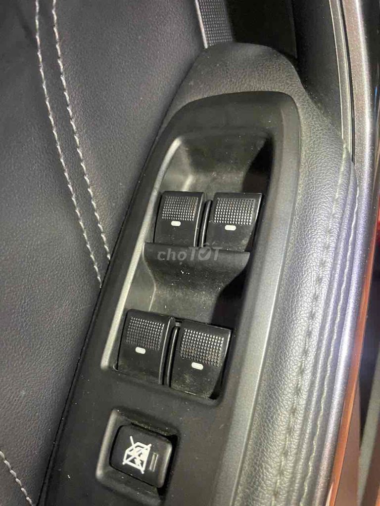 Ford Everest 2018 Titanium 2.0L 4x4 AT - 32000 km. Mua bán Ô tô tại Huyện Hóc Môn Tp Hồ Chí Minh được đăng bởi Song Nhân hình 9