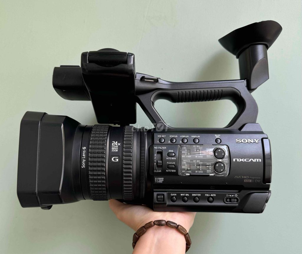 Sony NX100 chính hãng nguyên zin quay chuyên dụng. Mua bán Máy ảnh, Máy quay tại Quận Bình Thạnh Tp Hồ Chí Minh được đăng bởi Teresa hình 1