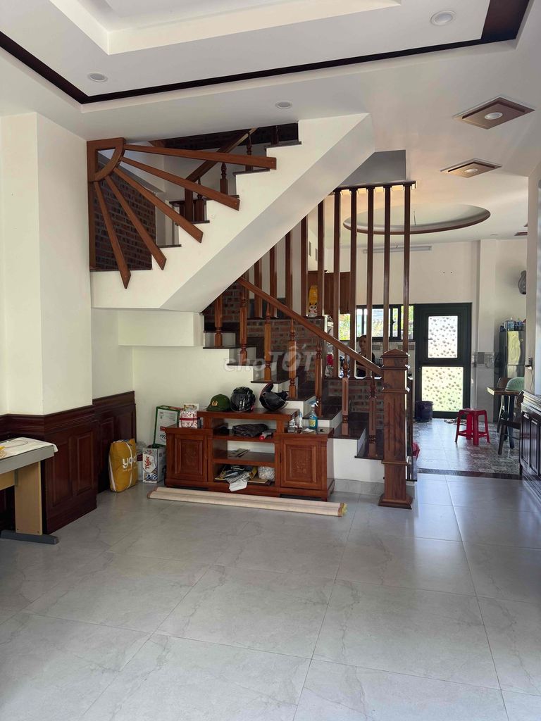 Аренда · 3 комн. · 145 м² · Quận Cẩm Lệ, ул. Đường Phạm Xuân Ẩn