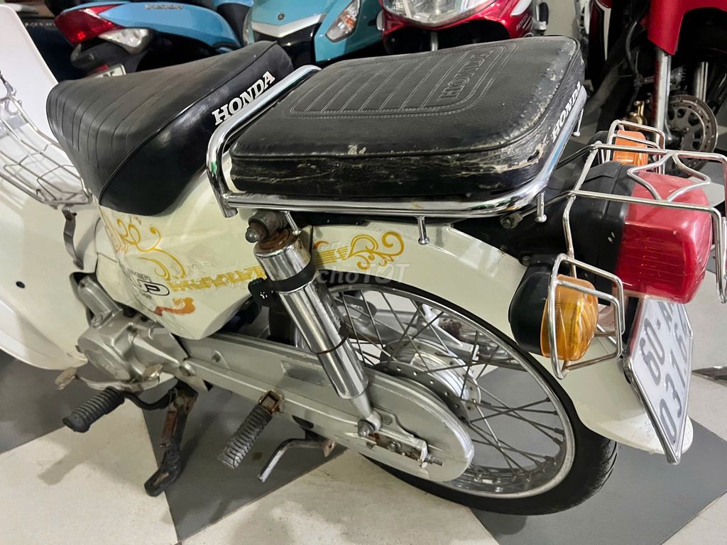 Honda Super Cub 50 2016 Trắng. Mua bán Xe máy tại Huyện Trảng Bom Đồng Nai được đăng bởi cửa hàng xe máy u kiệt hình 2