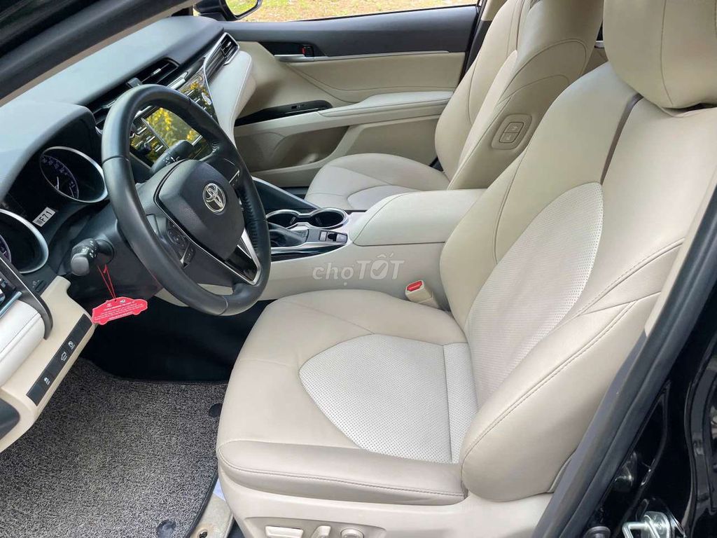 TOYOTA CAMRY 2.0G  31000 km. Mua bán Ô tô tại Thành phố Thủ Đức Tp Hồ Chí Minh được đăng bởi Ms Hiệp  hình 8