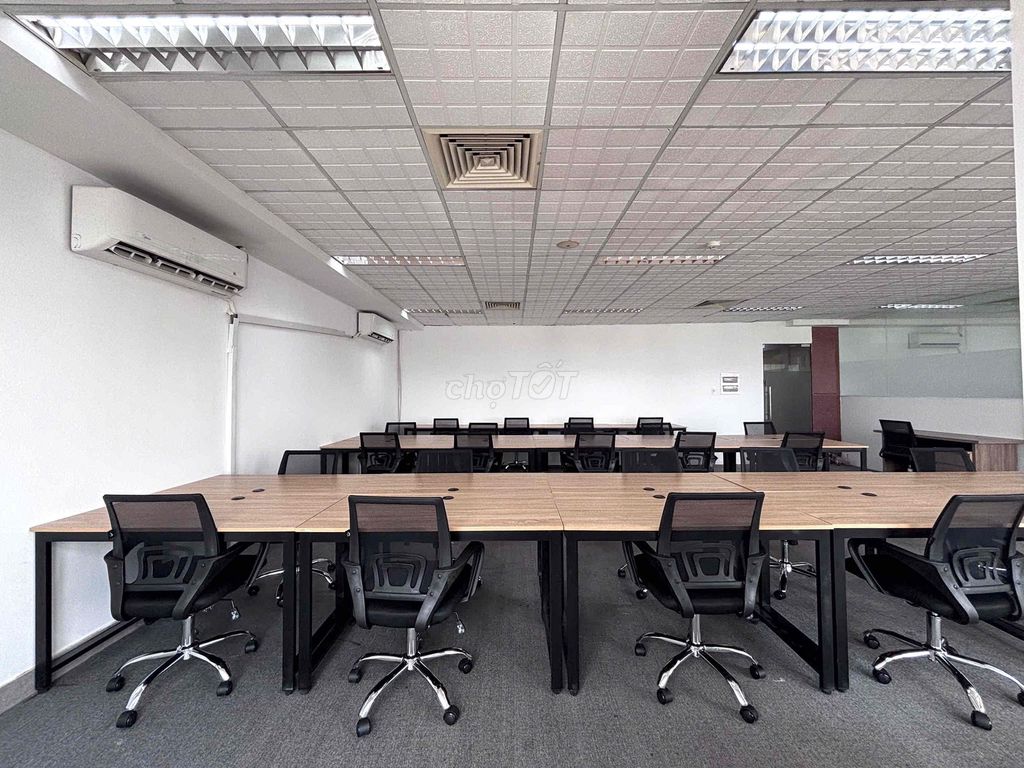 Cho thuê VP Hoàng Việt, 115m2, có  bàn ghế, ngăn phòng sẵn