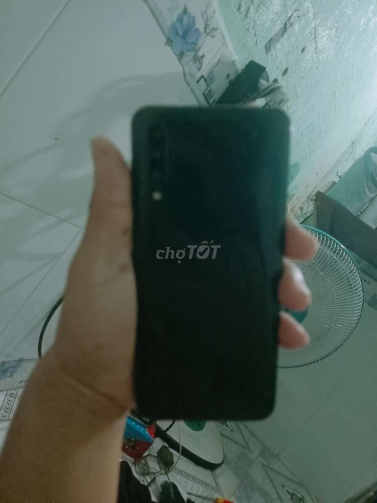 Samsung A50 Đen Vỡ kính. Mua bán Điện thoại tại Thị xã Gò Công Tiền Giang được đăng bởi Tạo Nguyễn hình 1