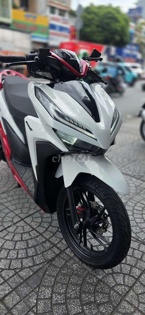 Honda Click Thai 150cc белый, красный, черный