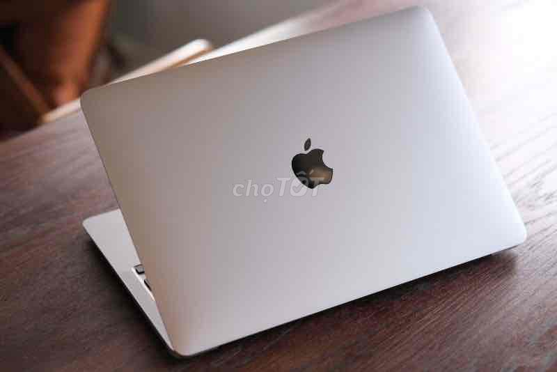 Apple Macbook Air M1 256GB Bạc. Mua bán Laptop tại Quận 1 Tp Hồ Chí Minh được đăng bởi Thuong hình 1
