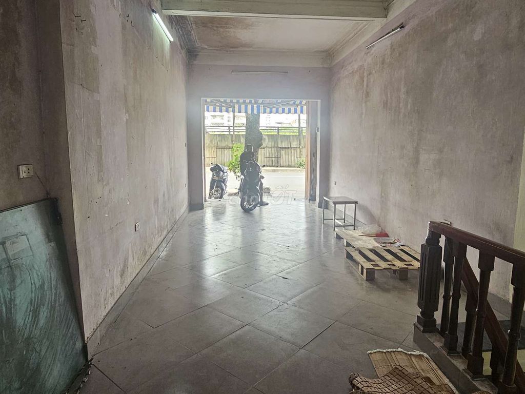 Nhà Mặt đường Bưởi, Kinh Doanh Bất chấp, diện tích 40m2, mặt tiền 4m. Mua bán văn phòng, mặt bằng kinh doanh tại Quận Ba Đình Hà Nội được đăng bởi Thảo hình 3